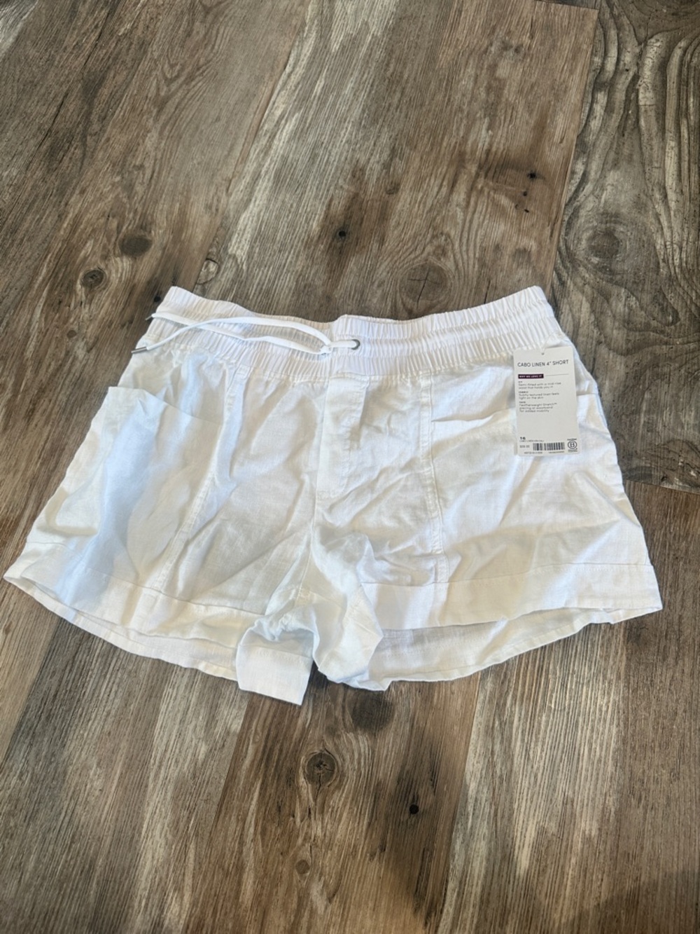 NEW with tags! Athleta Cabo linen short white XL